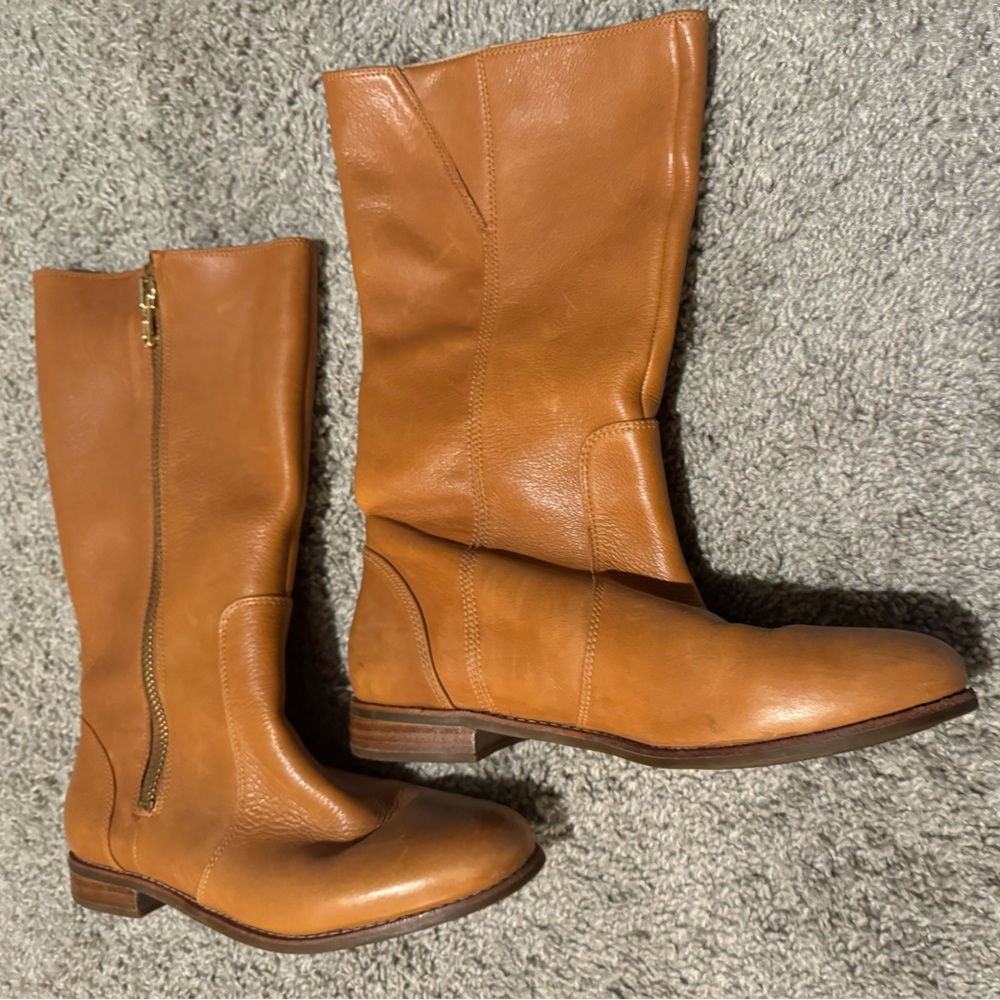 Riding boots